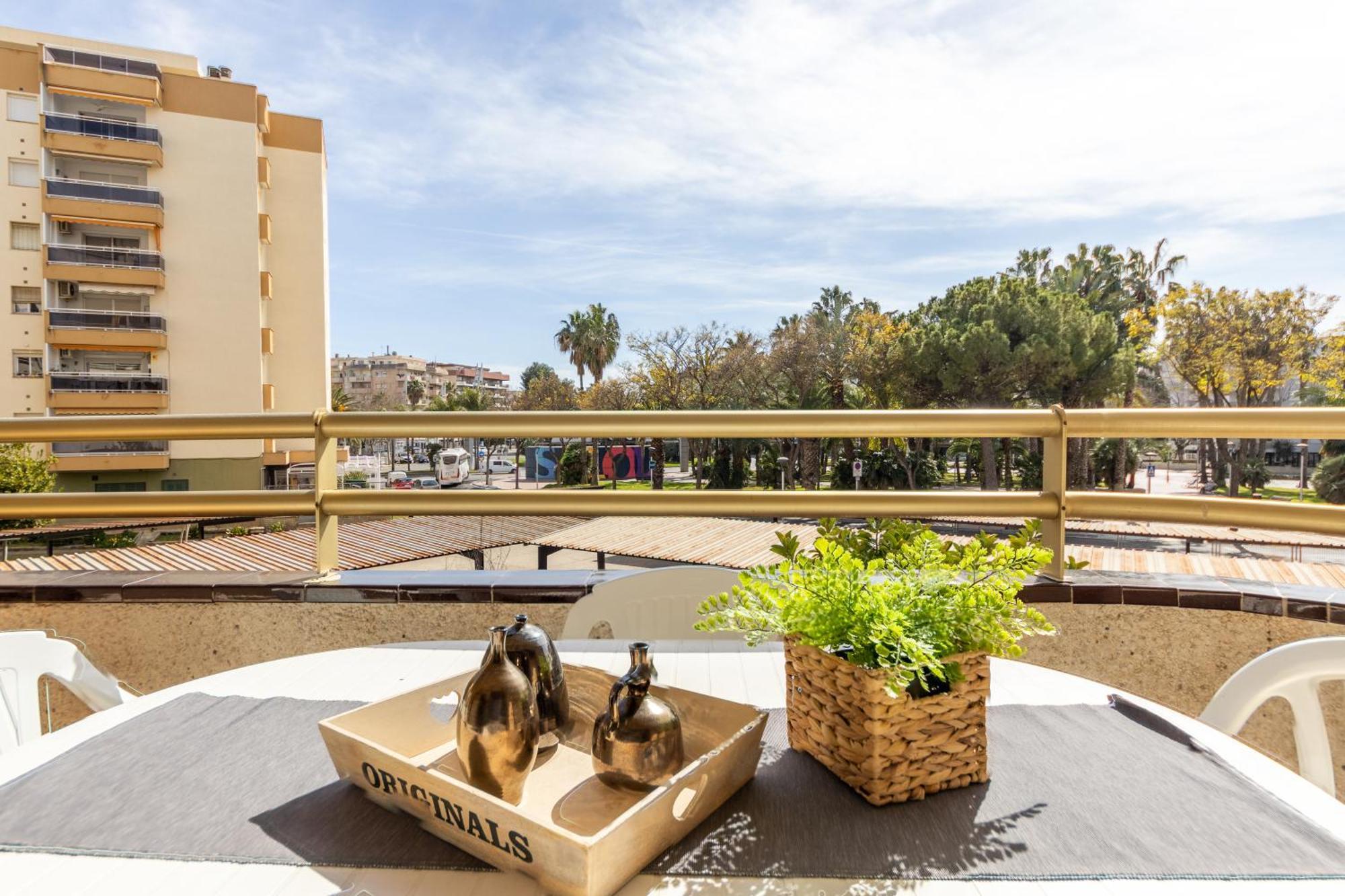 Apartamentos Cordoba Arysal Salou Bagian luar foto