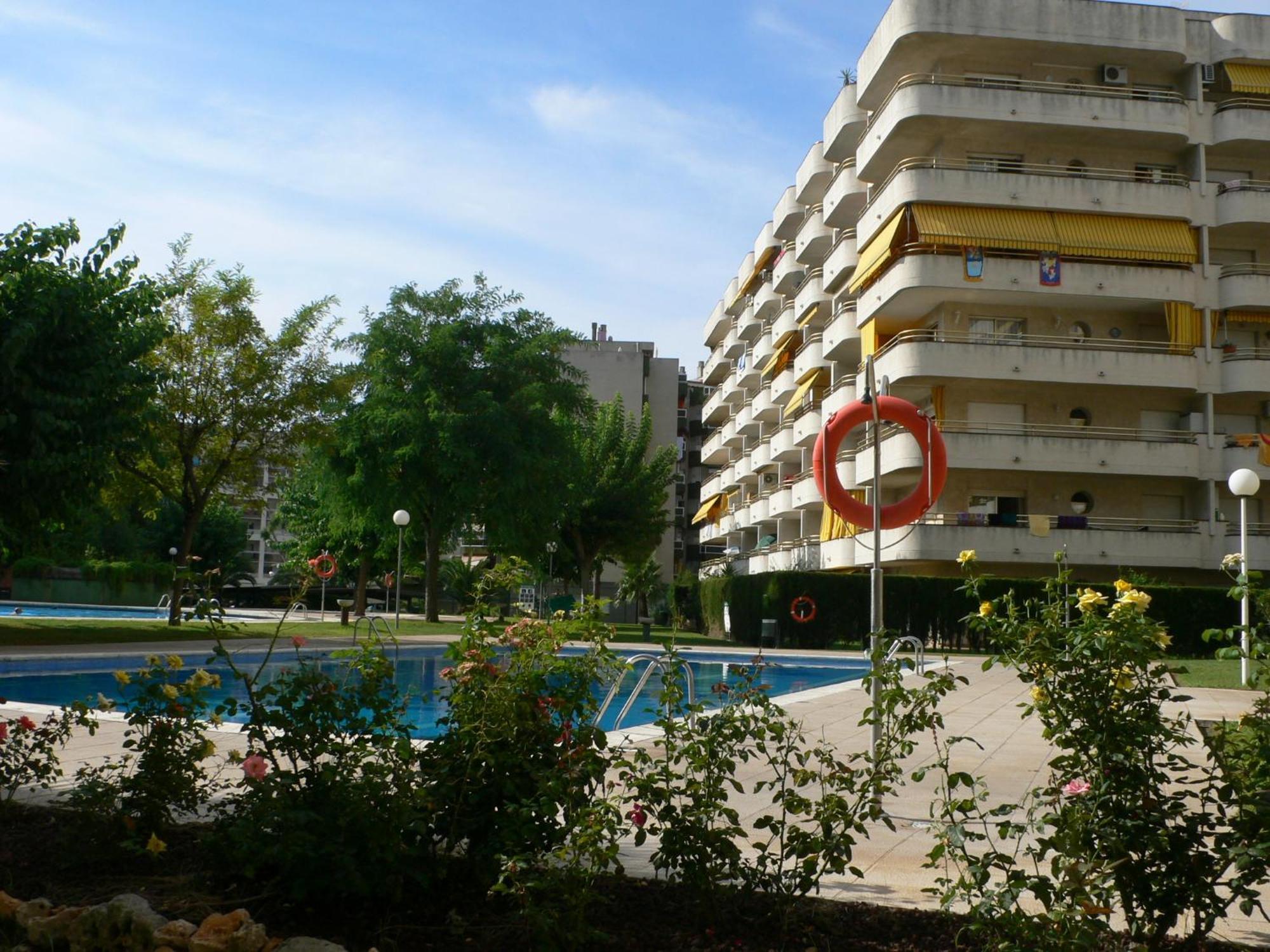 Apartamentos Cordoba Arysal Salou Bagian luar foto